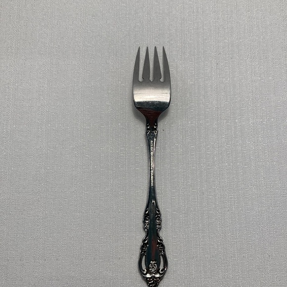 Oneida Community BRAHMS Stainless Glossy Rose Flatware Salad Fork - Picture 7 of 7